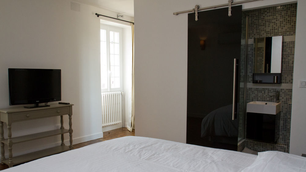 Hôtel Domaine De La Pomme à Trets Extérieur photo