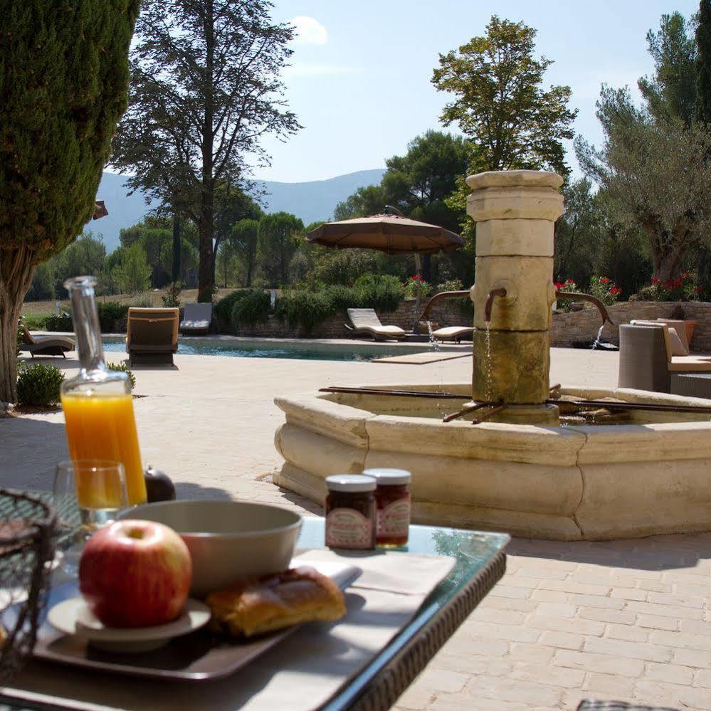 Hôtel Domaine De La Pomme à Trets Extérieur photo